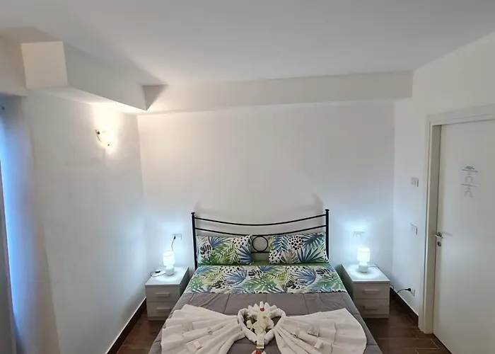 Curti Granda Pensionat Rescaldina